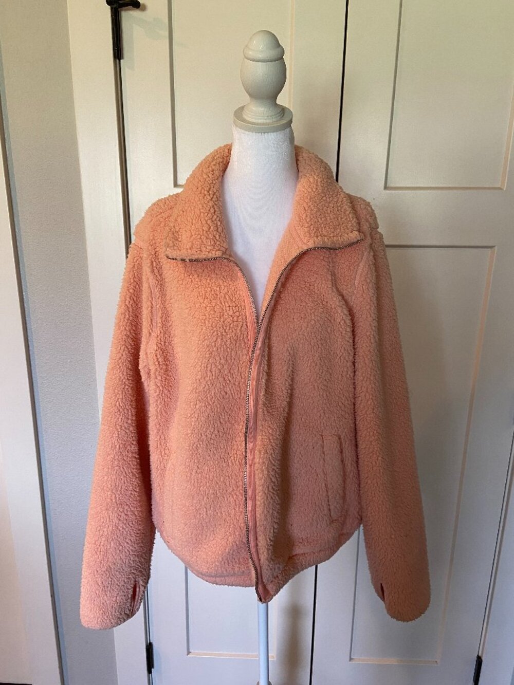 Old Navy Soft Pink Sherpa Fleece Jacket Size L